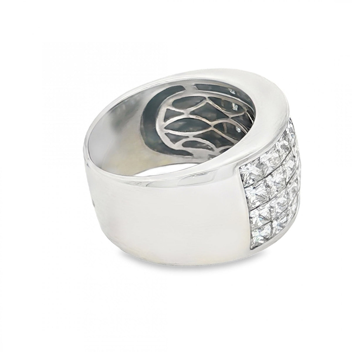 18ct White Gold Diamond Row Cluster Ring - Size N - 3.96ct
