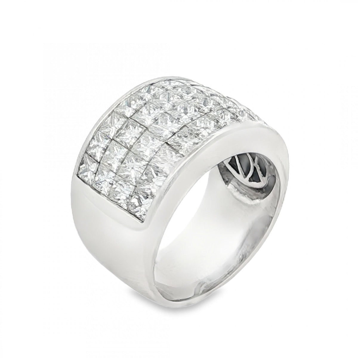 18ct White Gold Diamond Row Cluster Ring - Size N - 3.96ct