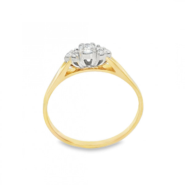 18ct Yellow Gold Diamond Cluster Ring - Size P - 0.16ct