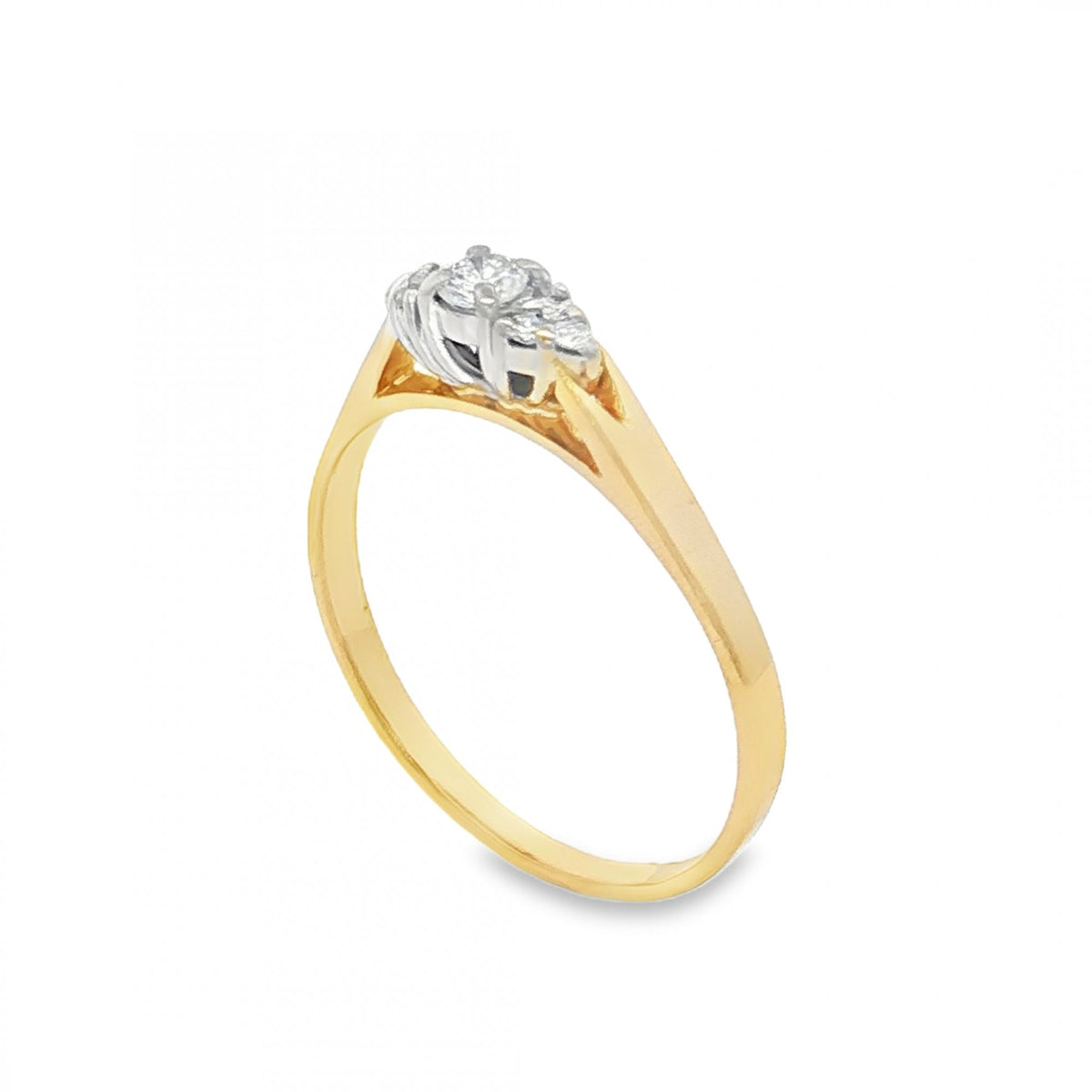 18ct Yellow Gold Diamond Cluster Ring - Size P - 0.16ct