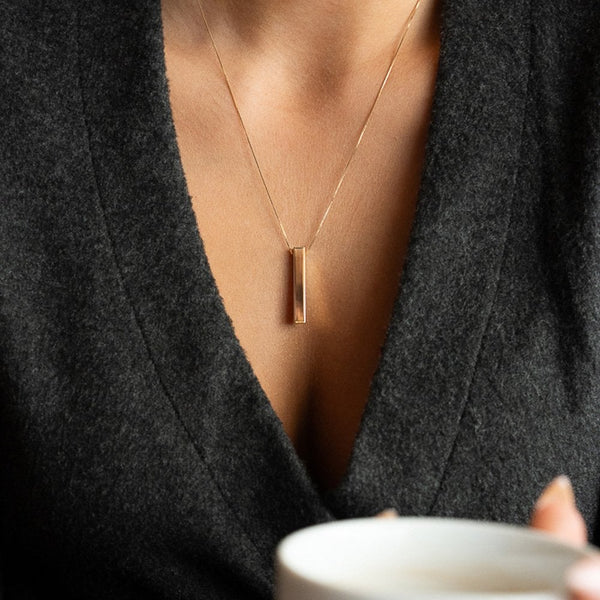 9ct Yellow Gold Hollow Bar Pendant & Necklace - 18" - 2.7g