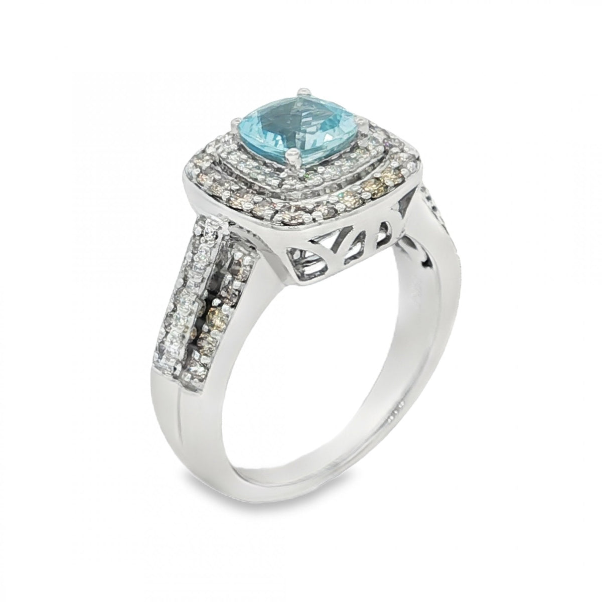 14ct White Gold Aquamarine & Diamond Ring - Size N½ - 0.69ct