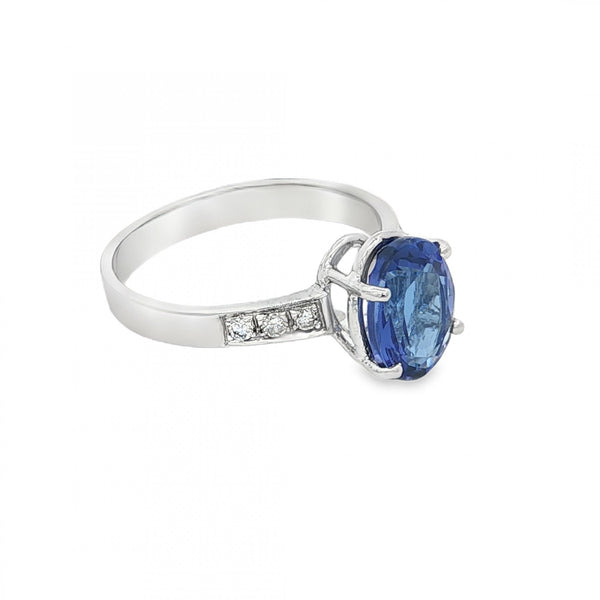 18ct White Gold Tanzanite & Diamond Ring - Size M - 0.10ct