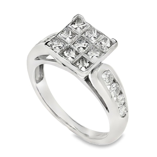18ct White Gold Diamond Cluster Ring - Size H - 1.00ct