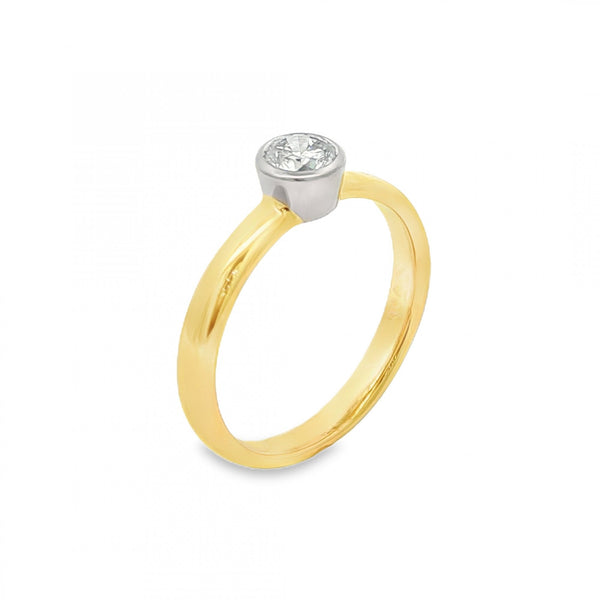 18ct Yellow Gold Diamond Engagement Ring - Size M½ - 0.33ct
