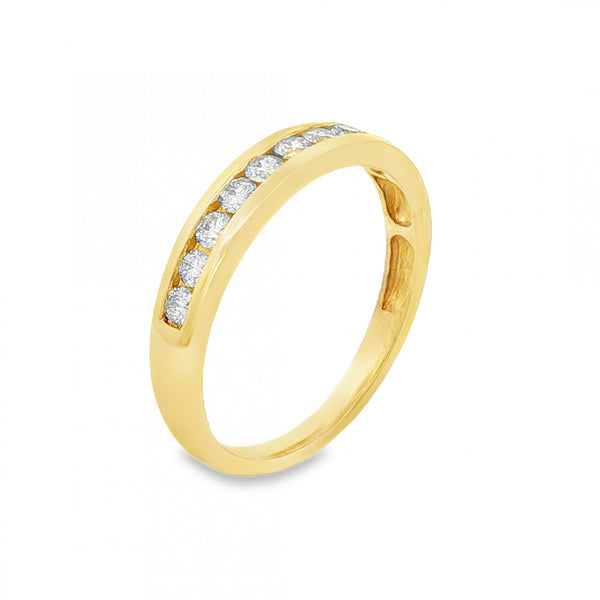 18ct Yellow Gold Graduated Diamond Half-Eternity Ring - 0.50ct