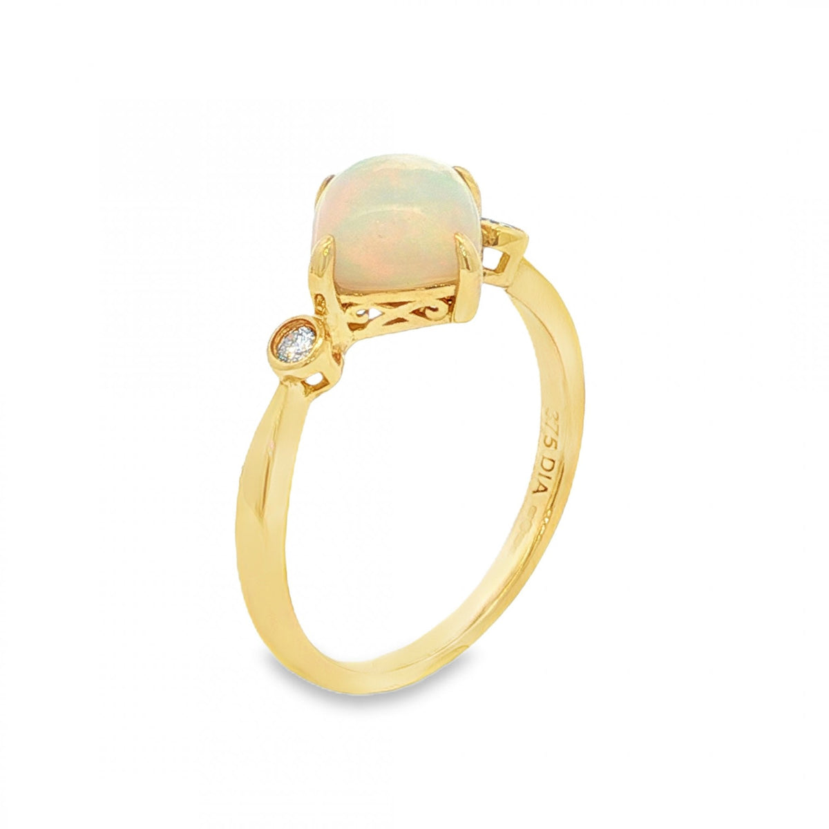 9ct Yellow Gold Opal & Diamond Ring - Size N - 2.0g