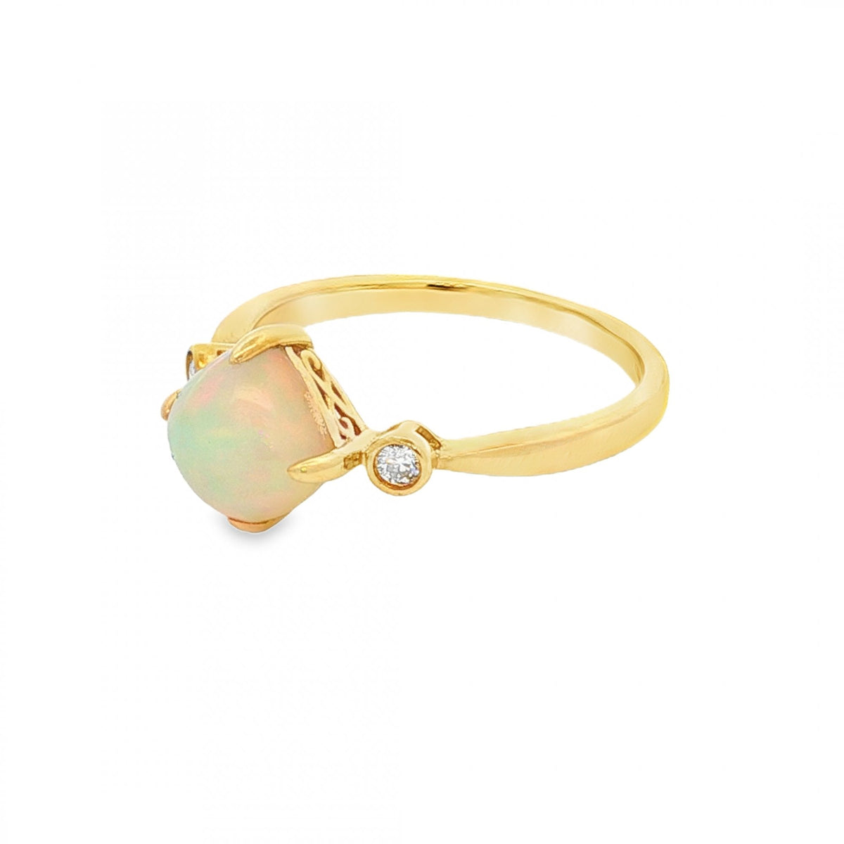 9ct Yellow Gold Opal & Diamond Ring - Size N - 2.0g