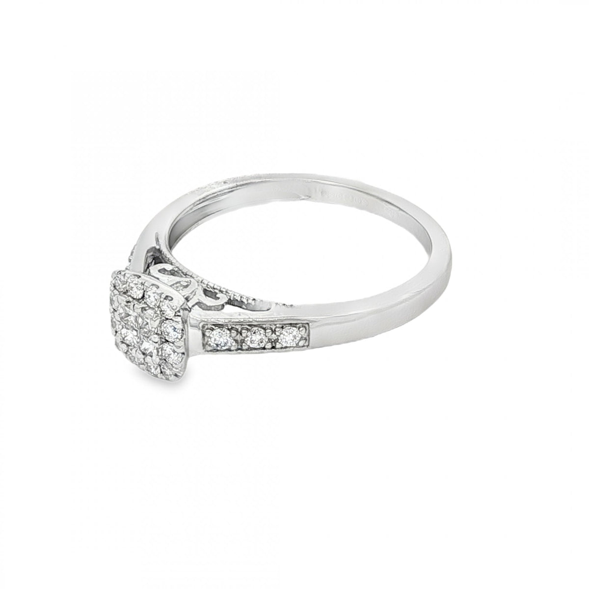 9ct Yellow Gold Diamond Cluster Ring - Size N - 0.33ct