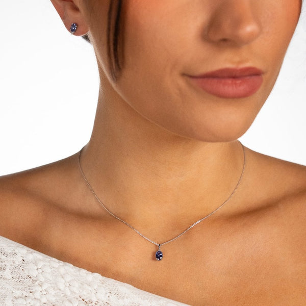 9ct White Gold Tanzanite & Diamond Pendant & Necklace - 16/18"