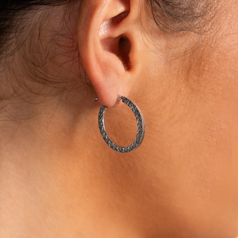 9ct White Gold D-Cut Oval Hoop Earrings - 26x20mm - 1.9g