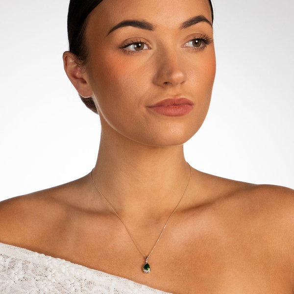 9ct Yellow Gold Tourmaline & Diamond Pendant & Necklace - 16/18"