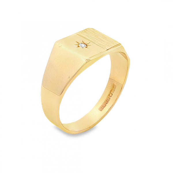 9ct Yellow Gold Diamond Square Signet Ring - Size U - 10mm