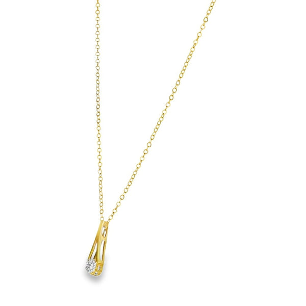 9ct Yellow Gold Diamond Cluster Pendant & Necklace - 18" -0.06ct