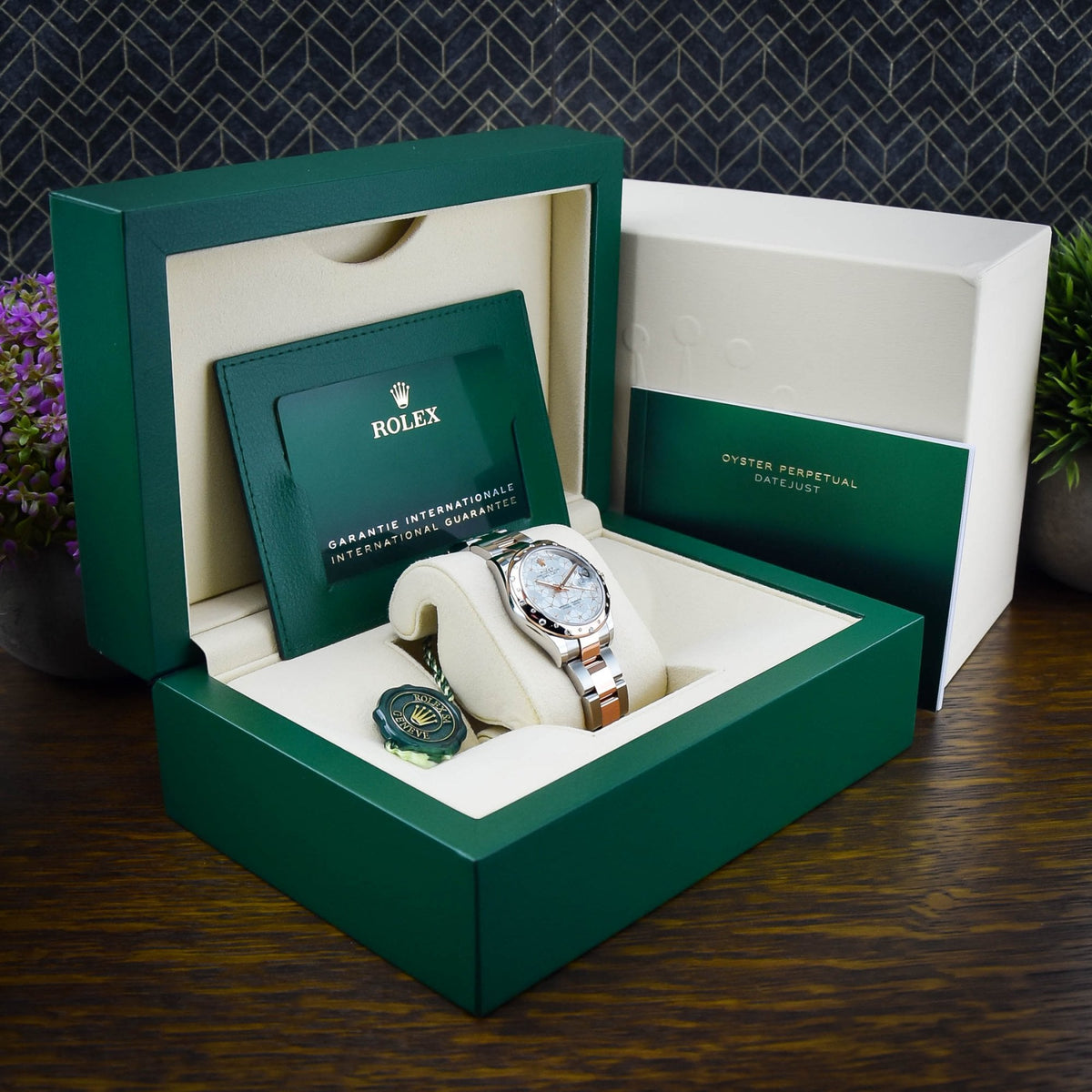 Datejust 278341RBR – Silver Floral Diamond Dial – 2022