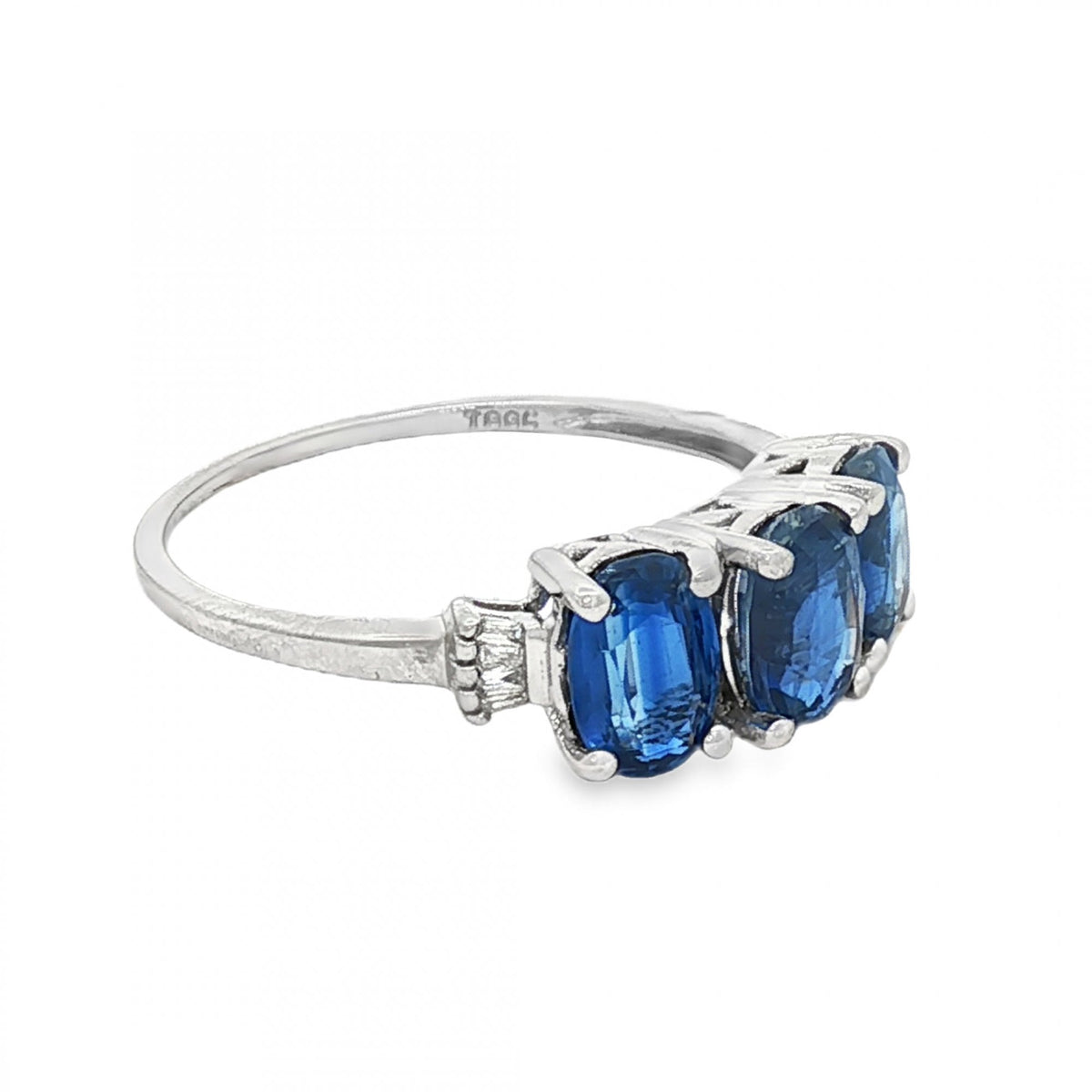 9ct White Gold Sapphire & Diamond Trilogy Ring - Size S - 2.63ct