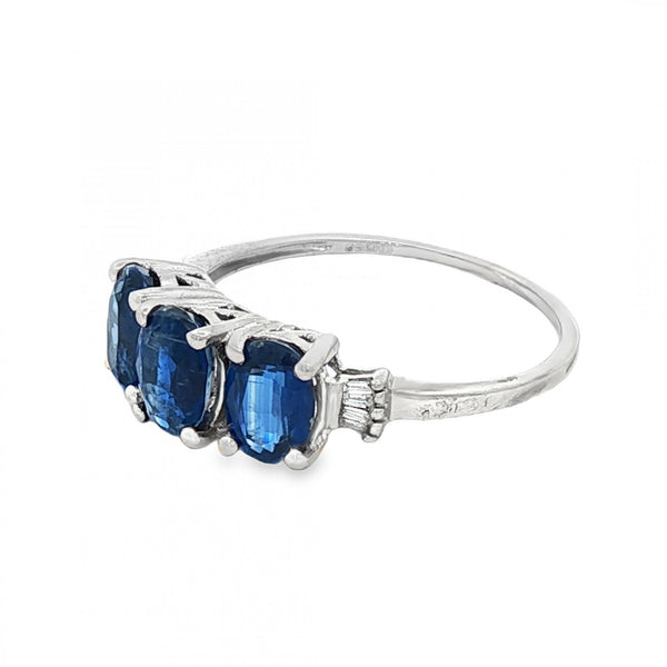 9ct White Gold Sapphire & Diamond Trilogy Ring - Size S - 2.63ct
