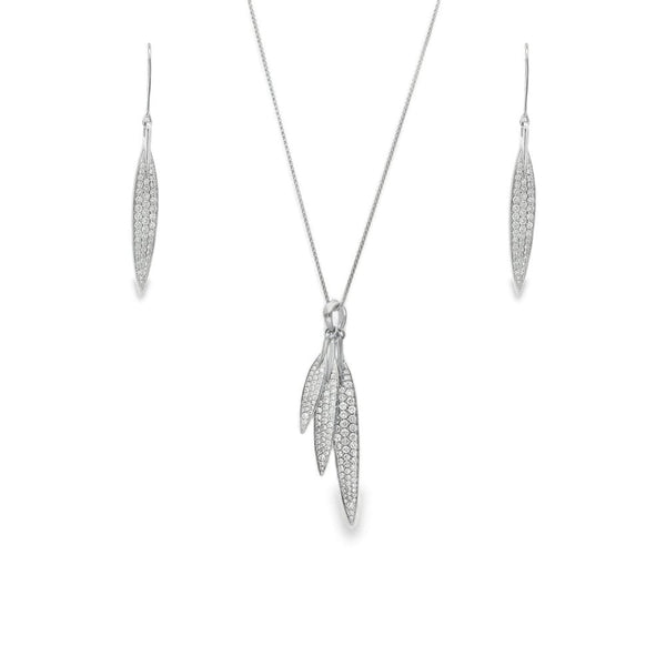 18ct White Gold Diamond Leaf Pendant & Earrings Set -18" -2.47ct