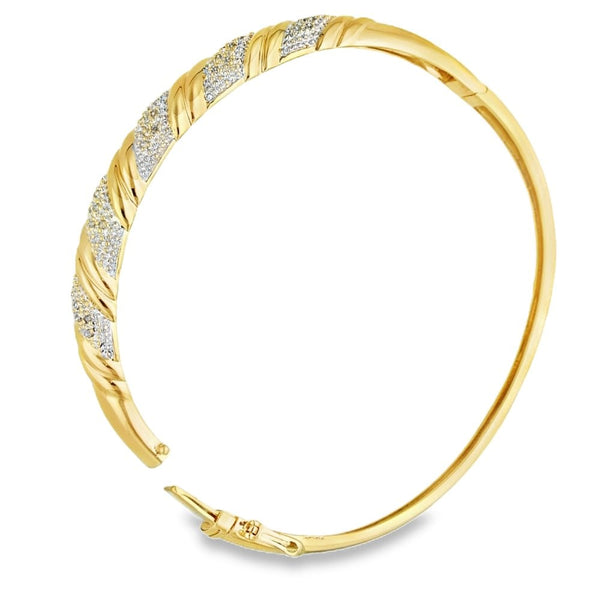 9ct Yellow Gold Diamond Bangle - 17.5cm - 12.8g - 0.46ct