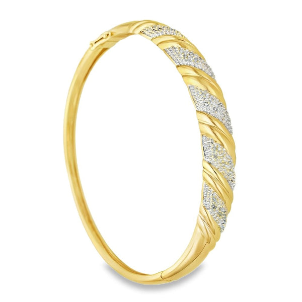 9ct Yellow Gold Diamond Bangle - 17.5cm - 12.8g - 0.46ct