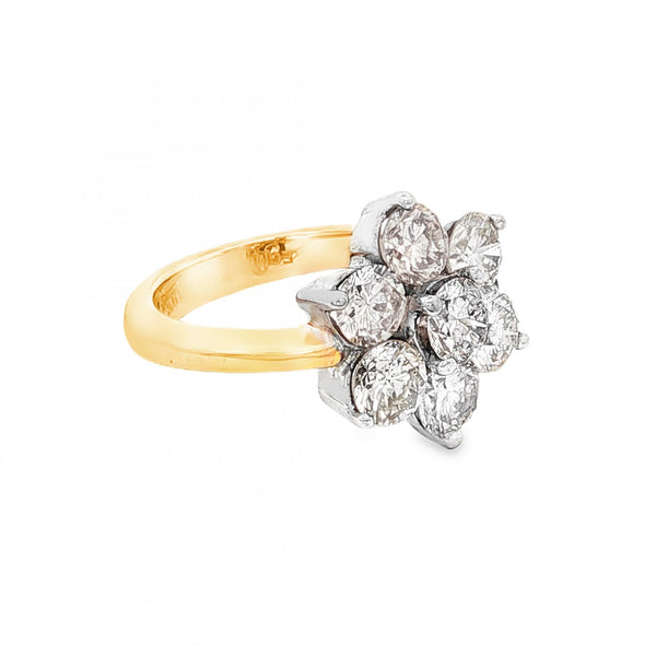 18ct Yellow Gold Diamond Cluster Ring - Size M½ - 3.15ct