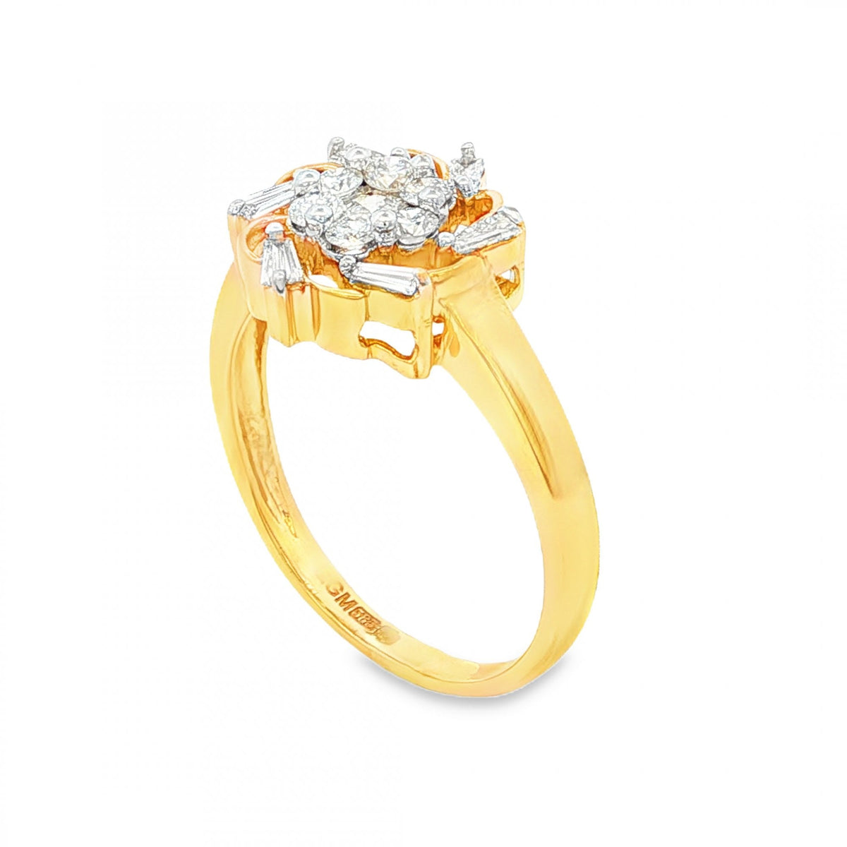 14ct Yellow Gold Diamond Cluster Ring - Size R - 0.64ct