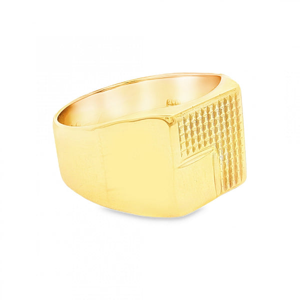 9ct Yellow Gold Square Engraved Ring - Size V - 13mm