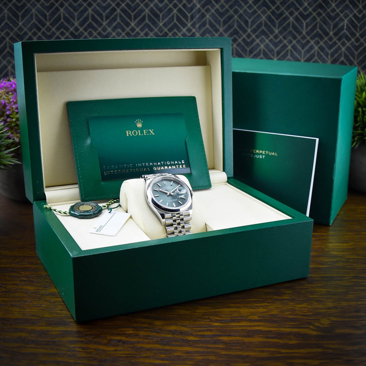Datejust 126200 – Green Dial – Jubilee Bracelet – 2025