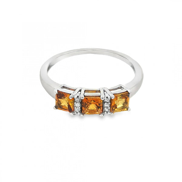 9ct White Gold Citrine & Diamond Trilogy Ring - Size S - 2.4g