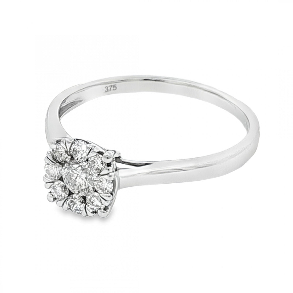 9ct White Gold Diamond Cluster Ring - Size T - 0.50ct