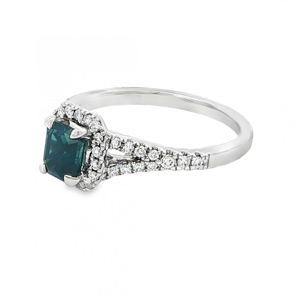 18ct White Gold Sapphire & Diamond Cluster Ring -Size I½ -0.40ct