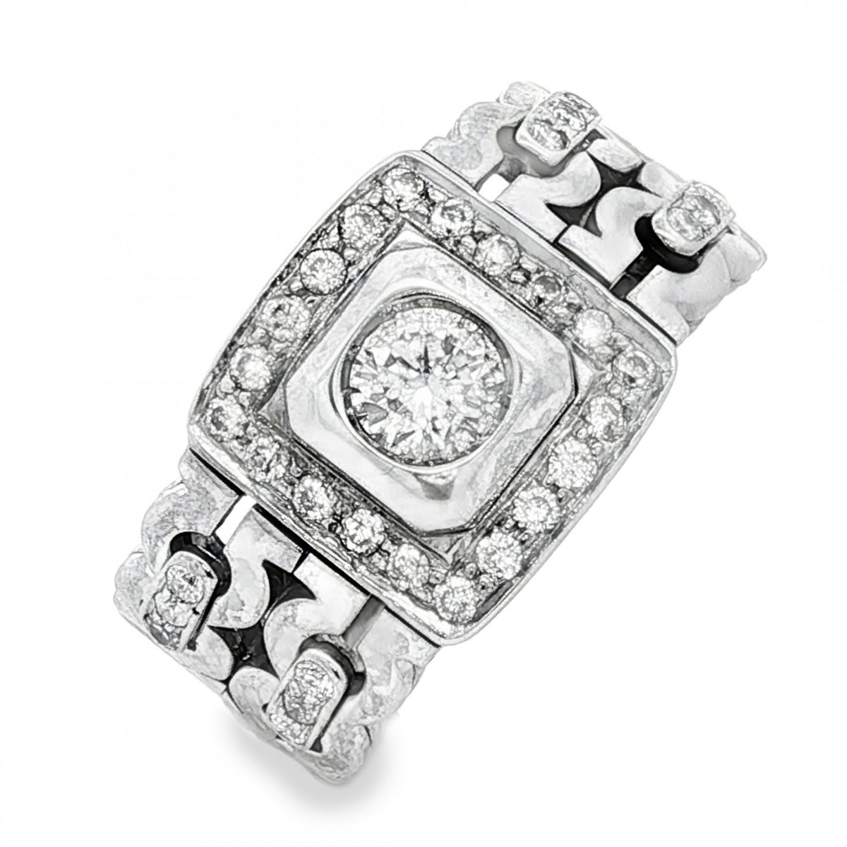 18ct White Gold Diamond Halo Ring - Size T - 1.04ct