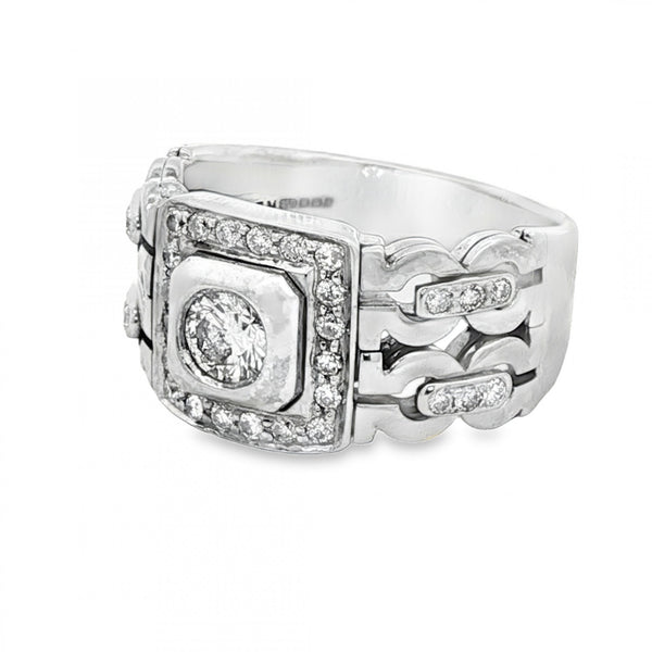 18ct White Gold Diamond Halo Ring - Size T - 1.04ct