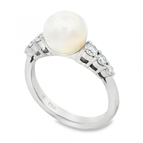 18ct White Gold Pearl & Diamond Ring - Size M - 0.30ct
