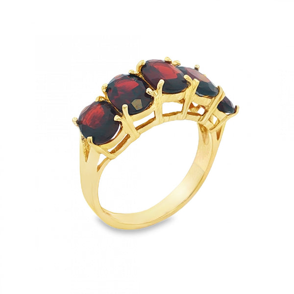 9ct Yellow Gold Garnet Half-Eternity Ring - Size N - 4.0g
