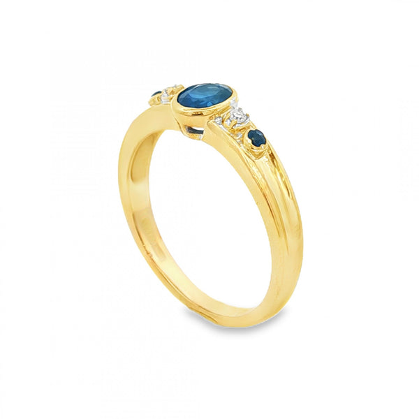 9ct Yellow Gold Sapphire & Diamond Ring - Size O - 0.53ct