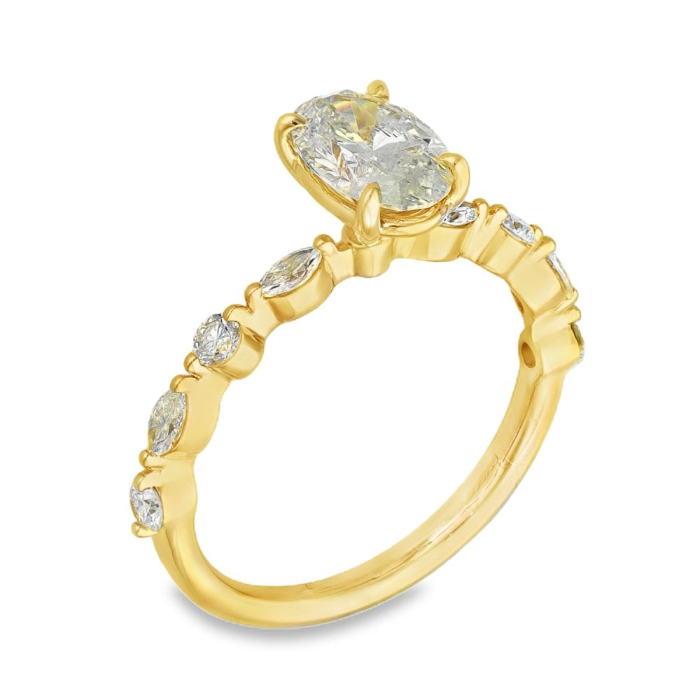1.40ct Yellow Gold Oval Diamond Engagement Ring - VVS2/D