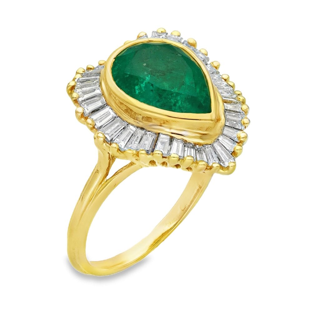 18ct Yellow Gold Emerald & Diamond Cluster Ring -Size P½ -1.70ct