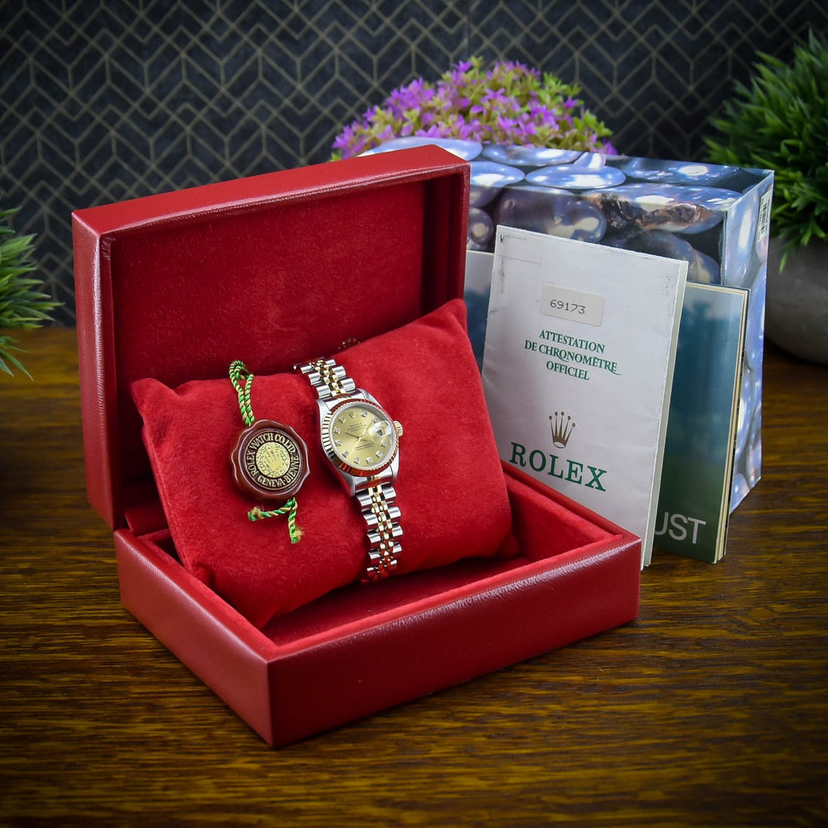 Lady-Datejust 69173 – Gold Diamond Dial – 1995
