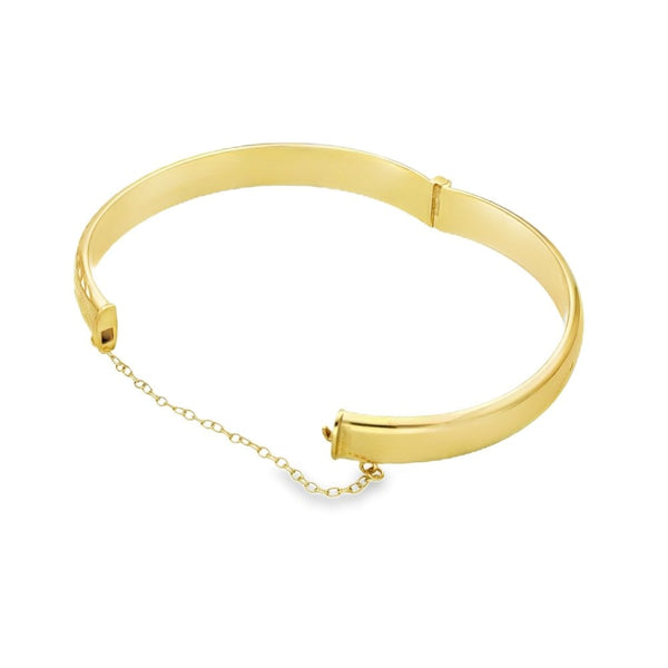 9ct Yellow Gold Engraved Swirl & Leaf Bangle - 18cm - 10.4g