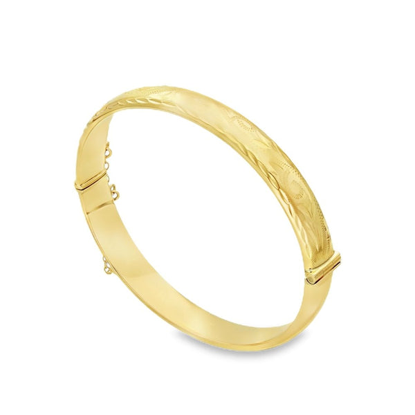 9ct Yellow Gold Engraved Swirl & Leaf Bangle - 18cm - 10.4g