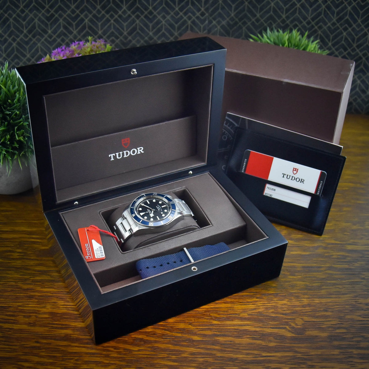 Black Bay 79220B – Black Dial – Blue Bezel – 2016
