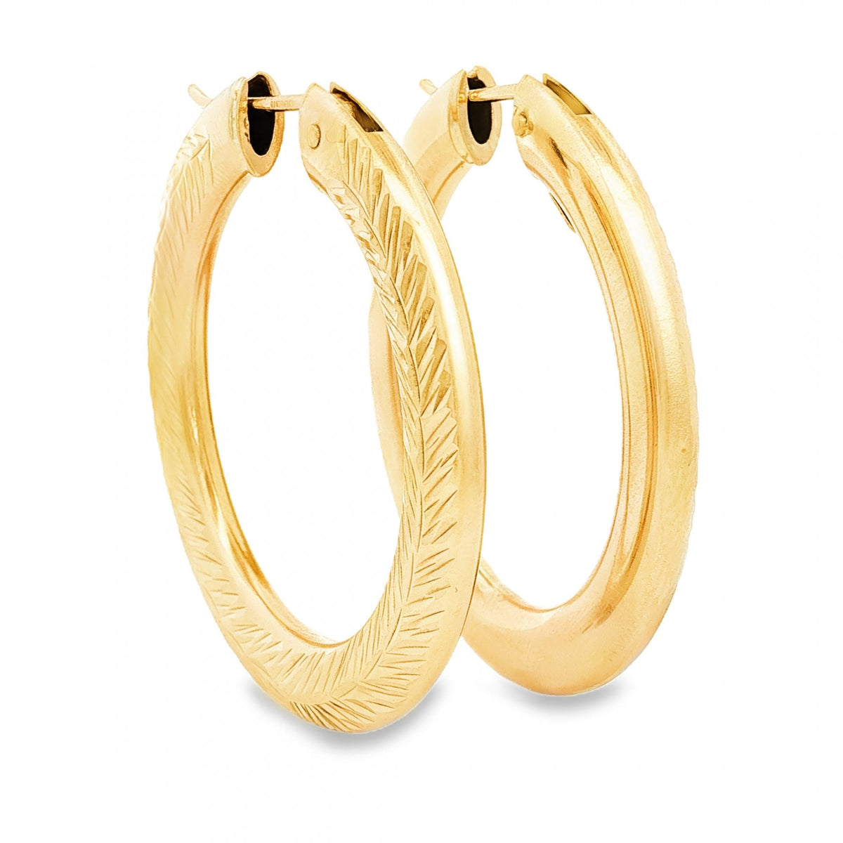 9ct Yellow Gold Leaf-Engraved Hoop Earrings - 3.5x39x39mm - 7.5g