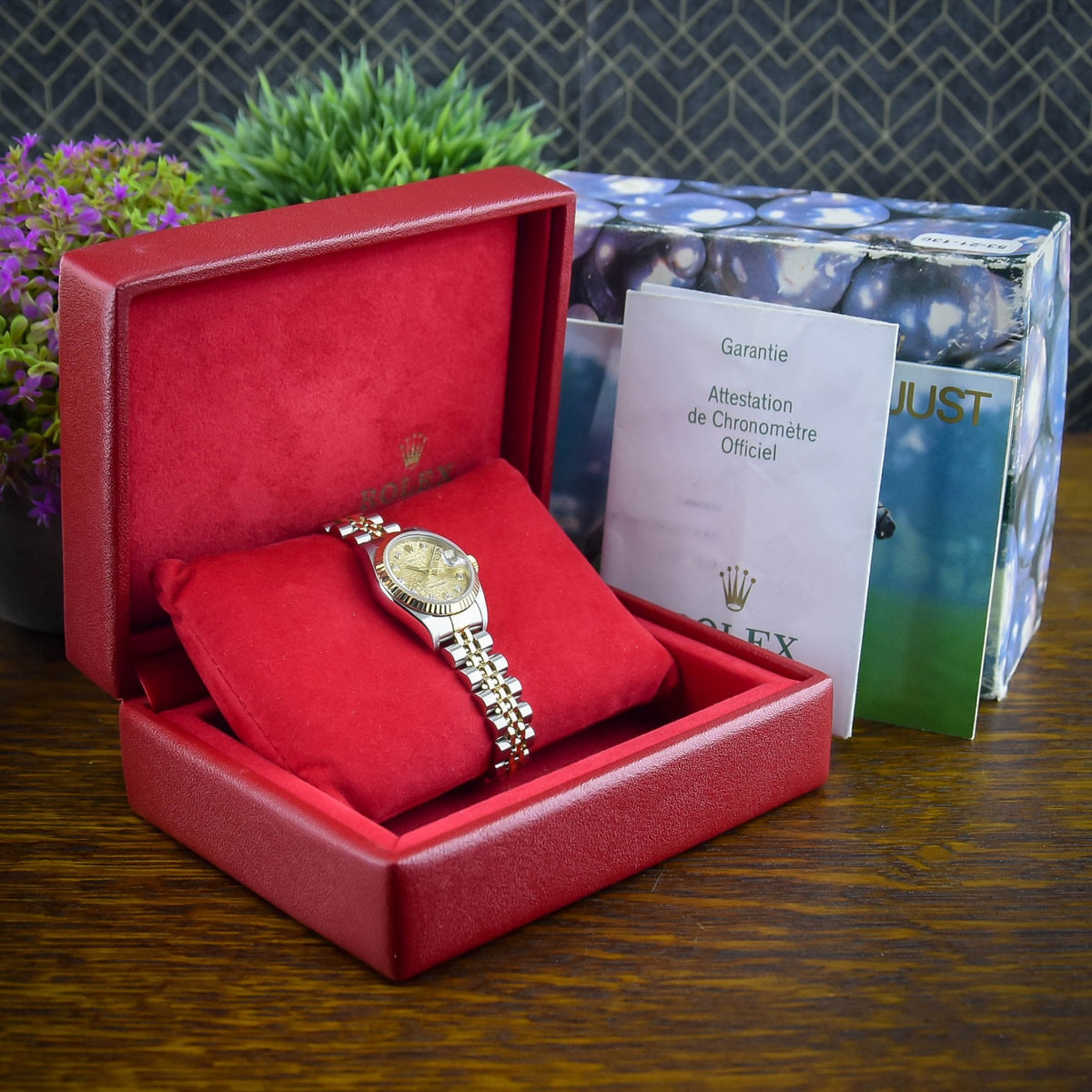 Lady-Datejust 79173 – Champagne Diamond Dial – 2004