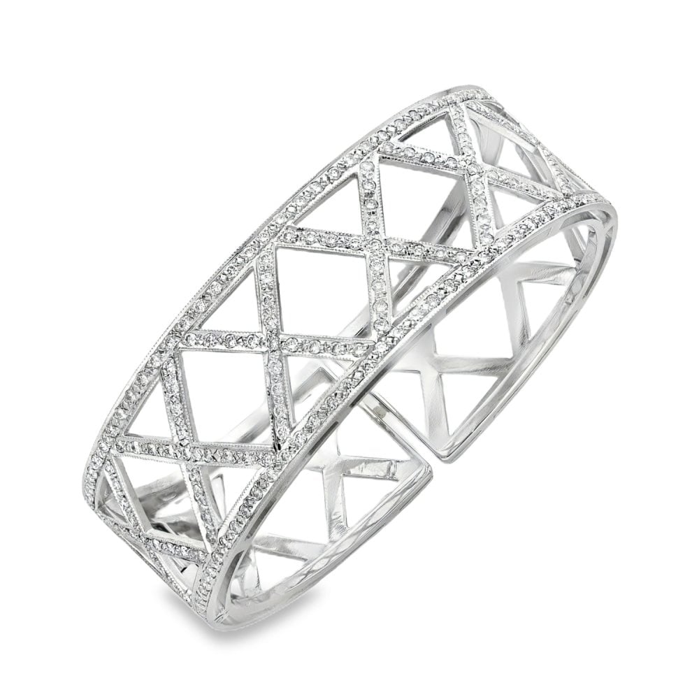 18ct White Gold Diamond Cross Bangle - 16.5cm - 2.61ct