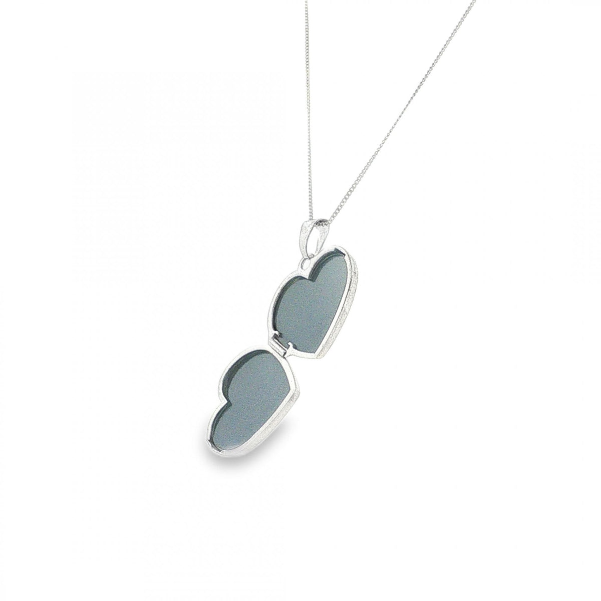 9ct White Gold Heart Diamond Locket & Necklace - 18" - 2.6g