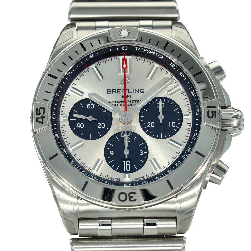 Chronomat B01 42 – Silver Chronograph Dial – Steel Bezel – 2026