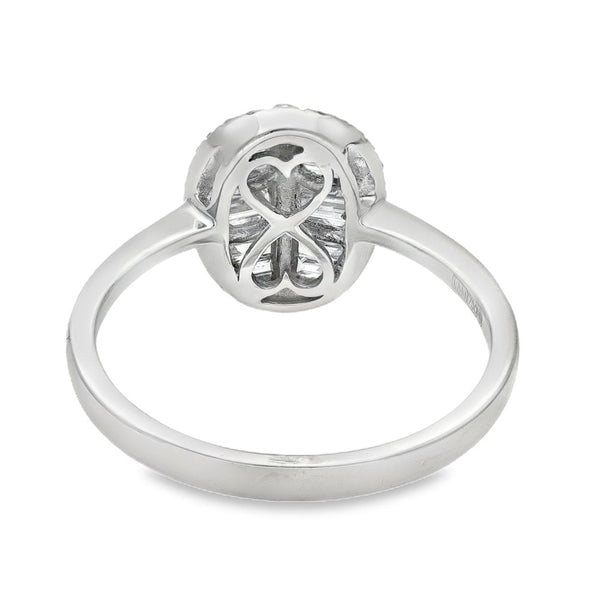 18ct White Gold Diamond Oval Cluster Ring - Size M - 0.51ct