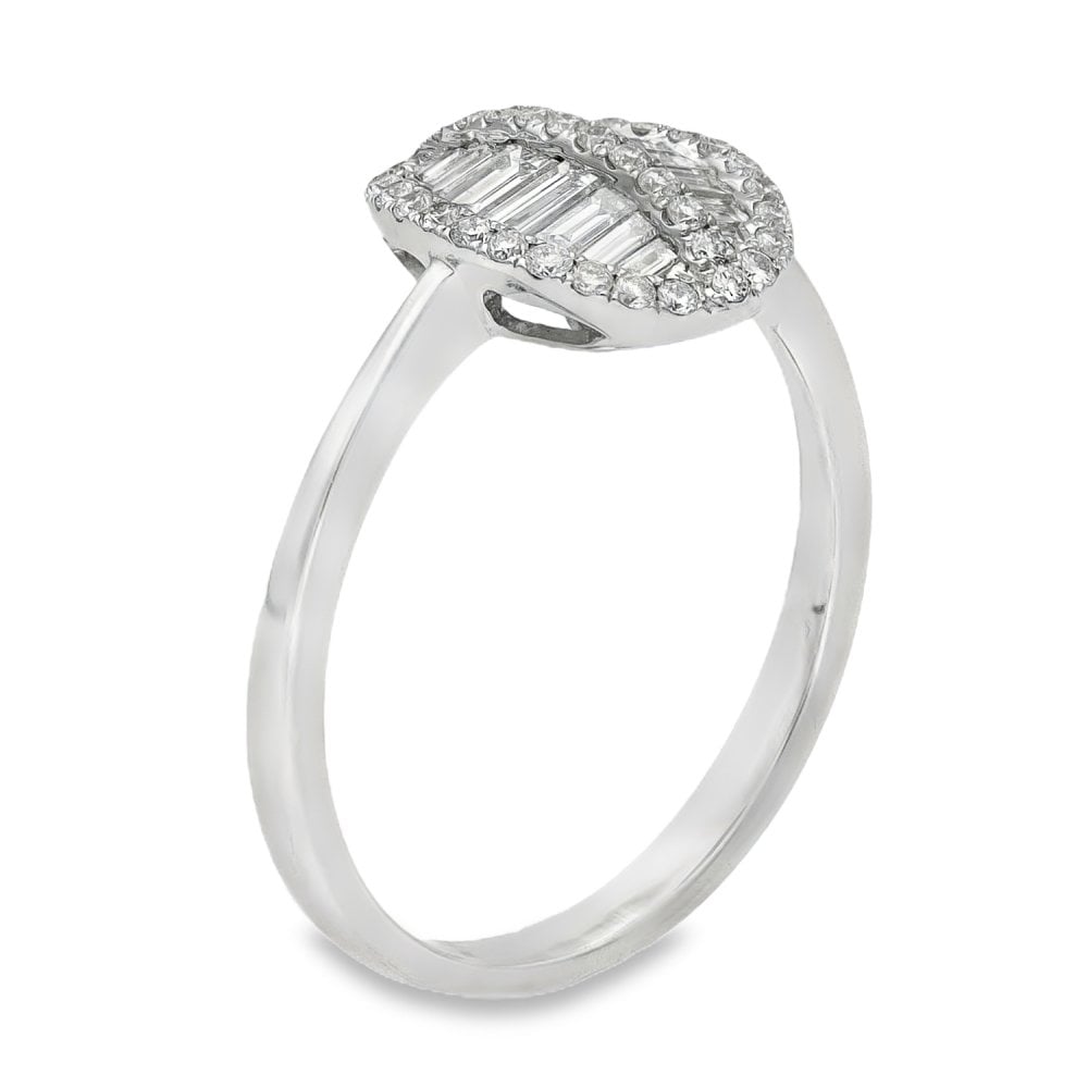 18ct White Gold Diamond Oval Cluster Ring - Size M - 0.51ct