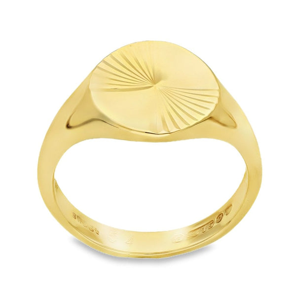 9ct Yellow Gold Half-Sunburst Oval Signet Ring - Size R - 14mm